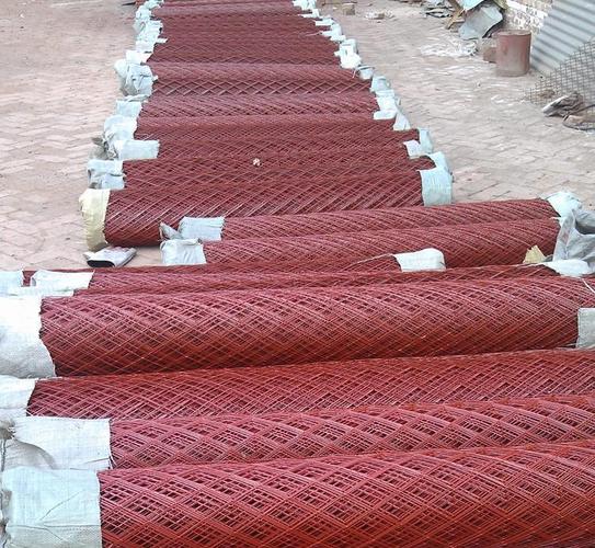 安平县生产厂家菱形网,钢板网,防眩网商品大图